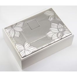 Ezüstözött ékszerdoboz: 5 x 9 x 13 cm