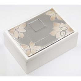 Ezüstözött ékszerdoboz: 5 x 9 x 13 cm
